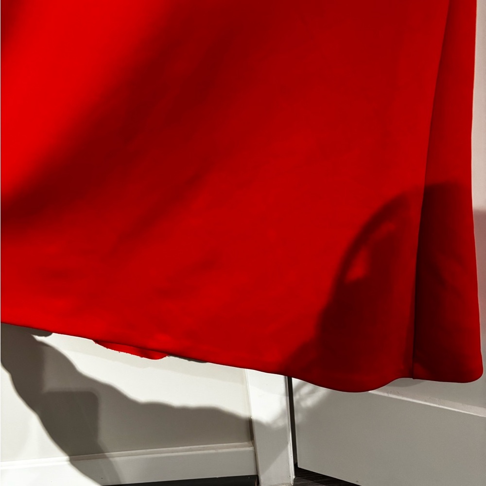 AQUA Red One-Shoulder Scuba Gown | Size 8 | Ruffle Shoulder Formal Dress - Picture 9 of 12